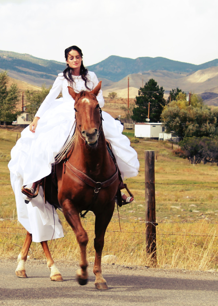 Western Wedding Photos on CowgirlDiary.com